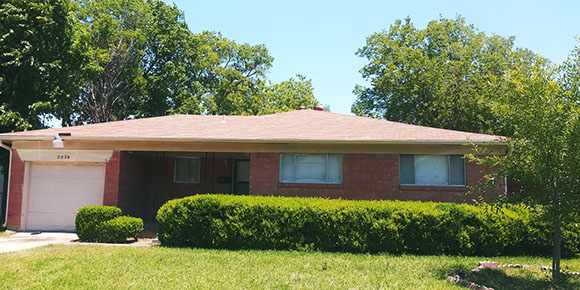 3 BEDROOMS  |  2 FULL BATHS  |  1,721 SQ FT  |  .27 ACRE HEATING: GAS HEATING: GAS AMENETIES / APPLIANCES: Dishwasher, Stove / Oven Hardwood Flo