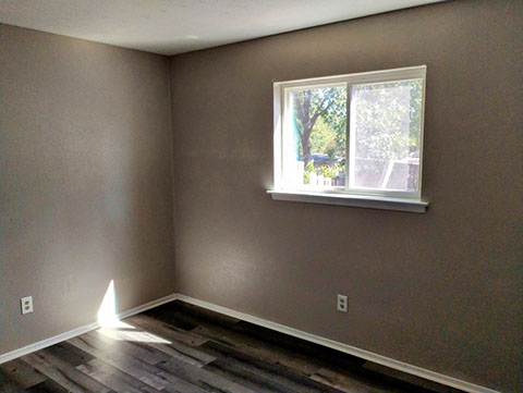 3 BEDROOMS&nbsp; |&nbsp; 2 FULL BATHS&nbsp; |&nbsp; 1,721 SQ FT&nbsp; |&nbsp; .27 ACRE HEATING: GAS HEATING: GAS AMENETIES / APPLIANCES: Dishwasher, Stove / Oven Hardwood Flo