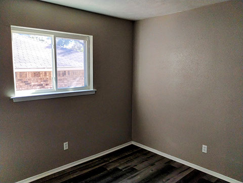 3 BEDROOMS&nbsp; |&nbsp; 2 FULL BATHS&nbsp; |&nbsp; 1,721 SQ FT&nbsp; |&nbsp; .27 ACRE HEATING: GAS HEATING: GAS AMENETIES / APPLIANCES: Dishwasher, Stove / Oven Hardwood Flo